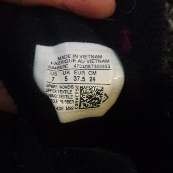 Black Converse with gold zippers Chucks - Picture 13 of 13